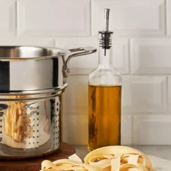 Gourmet Accessories, Pasta Pot with Perforated Insert and lid, 6 quart