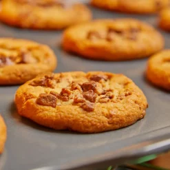 Large Cookie Sheet - 18" x 14" Nonstick Baking Sheet I All-Clad