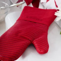 2-Pack Chilli Red Oven Mitt Set / Reliable Heat Protection