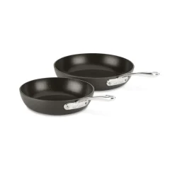 2-Piece Fry Pan Set / All-Clad Essentials Nonstick (8.5-inch and 10.5-inch)