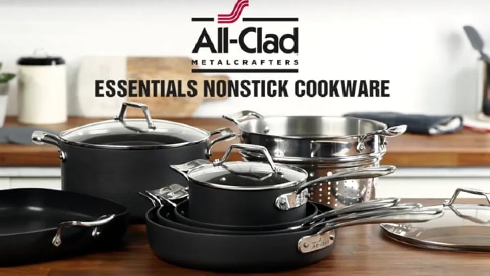 2-Piece Fry Pan Set / All-Clad Essentials Nonstick (8.5-inch and 10.5-inch)