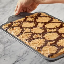 13x9-Inch Quarter Sheet Pan / All-Clad Pro-Release for Flawless Baking