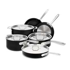 10-Piece Nonstick Cookware Set / All-Clad NS Pro Premium Collection